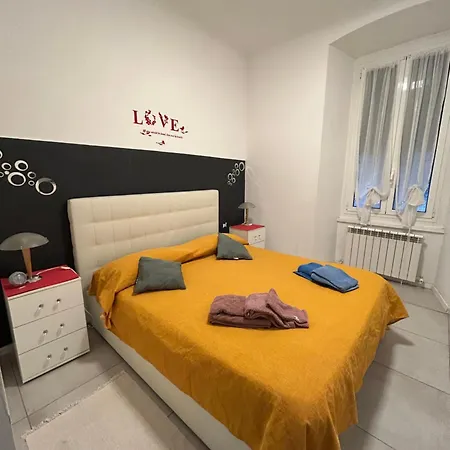 Stefano & Marta 's Terminal Cruise Ship Apartment Genoa