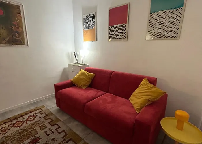 Stefano & Marta 's Terminal Cruise Ship Apartment